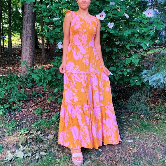 Anthropologie Dresses & Skirts - Anthropologie Floral Maxi Dress 🌺